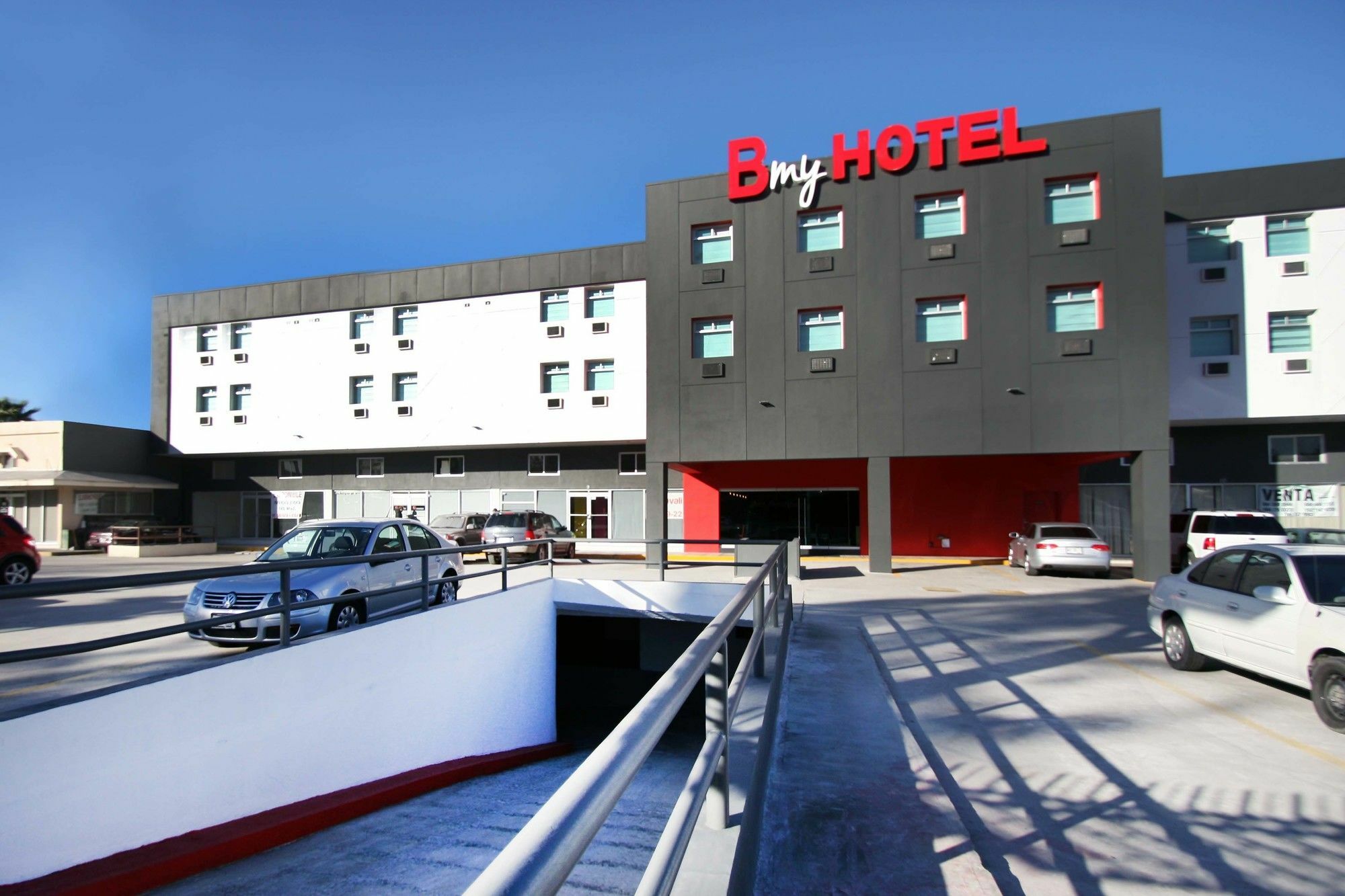 B My Hotel Tijuana Exterior foto